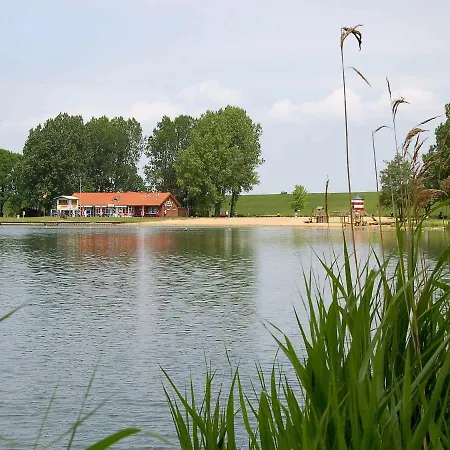 Four-bedroom In 9 Holiday home